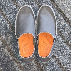 Crocs Santa Cruz Gray loafers